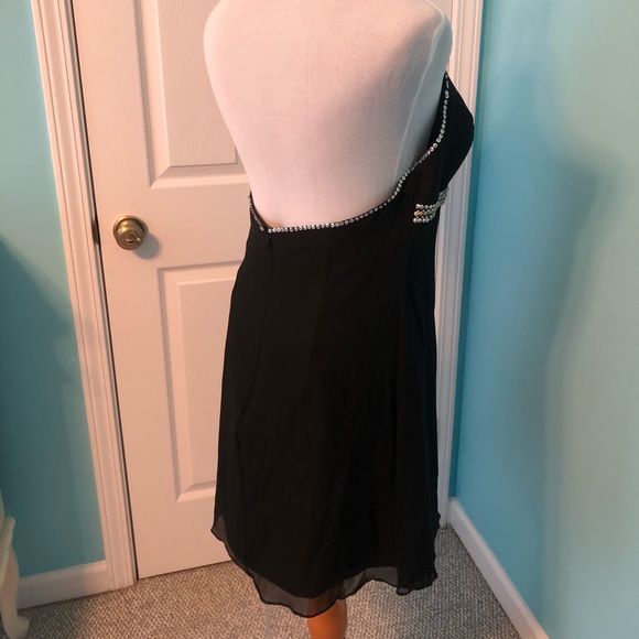 Amelie Black Silk Halter Dress - Picture 4 of 7